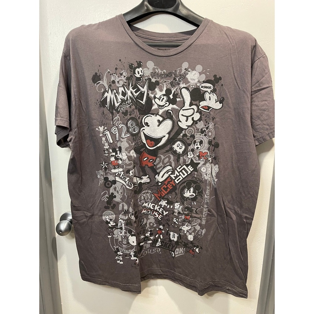 Disneyland Walt Disney World Mickey Mouse Graffiti Graphic Tee Gray Mens M